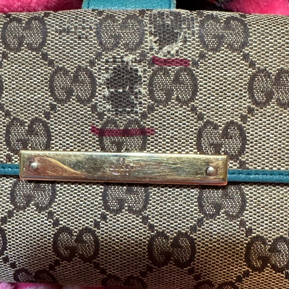 Gucci Teal and Beige Women's Wallet - Picture 8 of 8